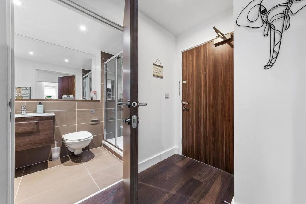 Sleep 7 20 Mins From London Waterloo Bp65公寓 外观 照片